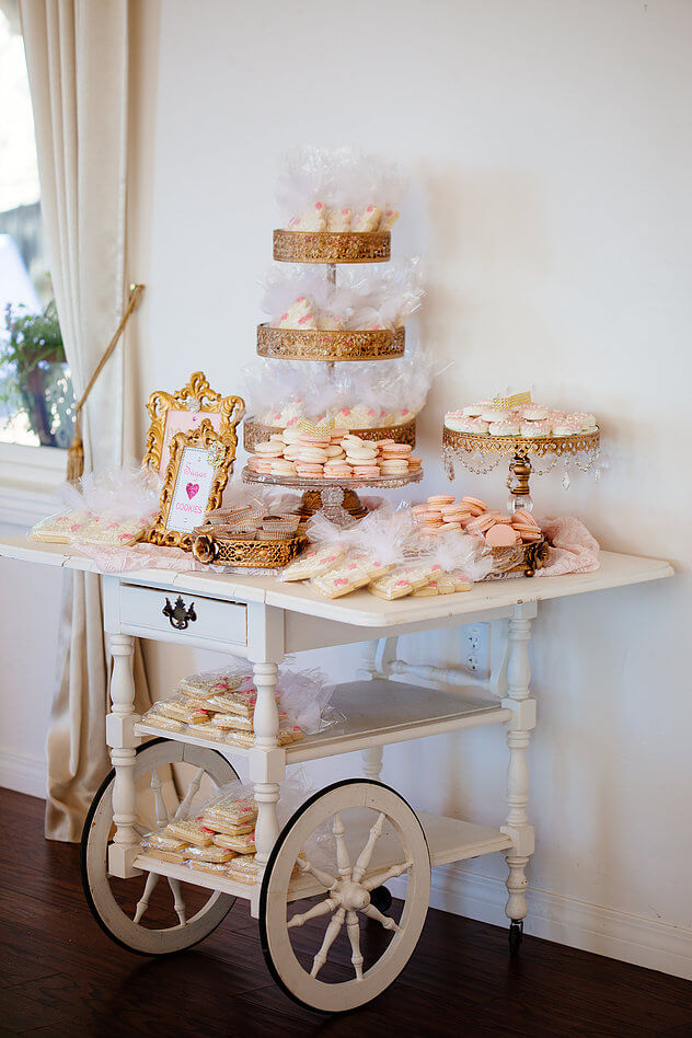 Rhonda & Mark wedding, Hidden Hallow sweets cart