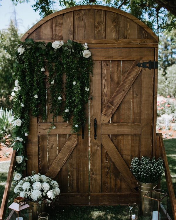 Charming Treasures gallery floral barn doors